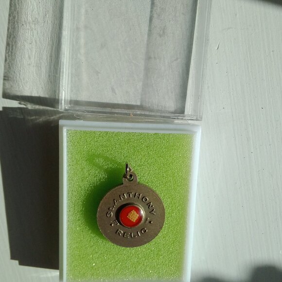 St. Anthony Relic Medal - Picture 7 of 9